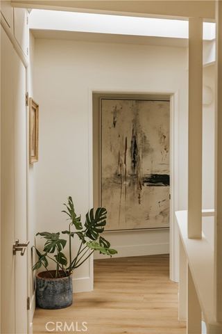 8448 Franklin, Los Angeles, CA 90069