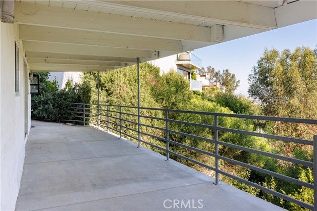 8448 Franklin, Los Angeles, CA 90069