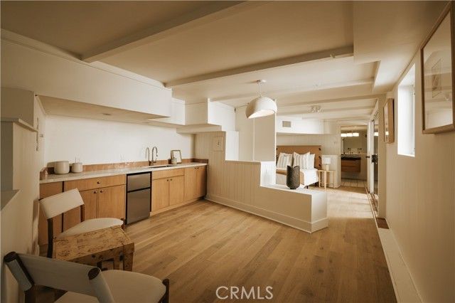 8448 Franklin, Los Angeles, CA 90069