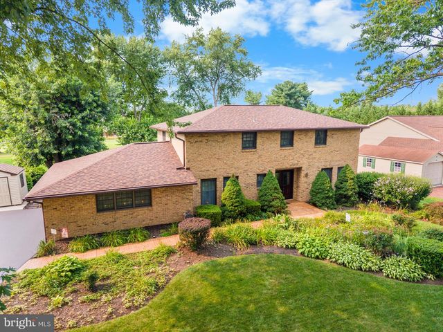 995 DETWILER DR, York, PA 17404