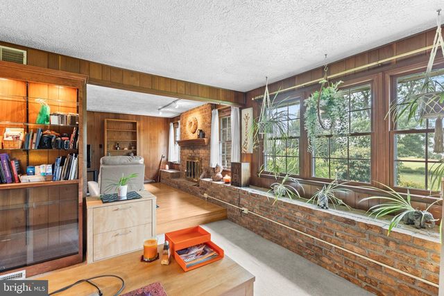 995 DETWILER DR, York, PA 17404