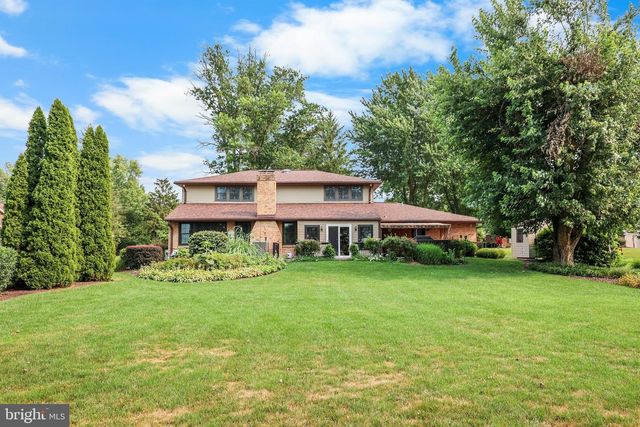 995 DETWILER DR, York, PA 17404