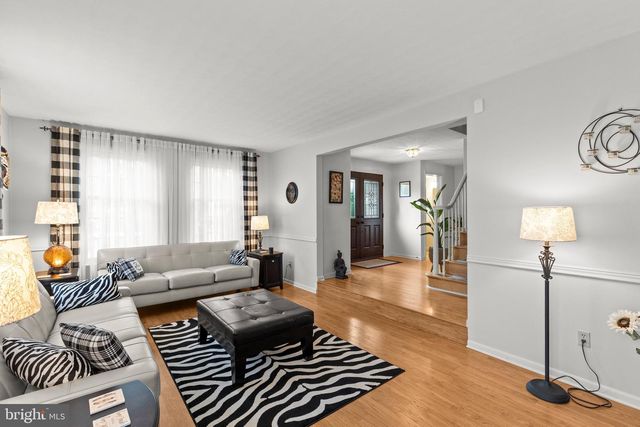995 DETWILER DR, York, PA 17404