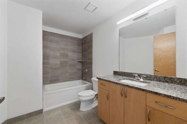 1240 S 2nd Street 124, Minneapolis, MN 55415