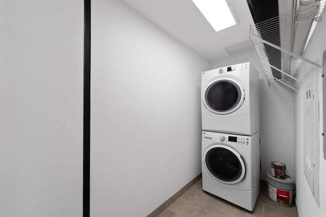 1240 S 2nd Street 124, Minneapolis, MN 55415