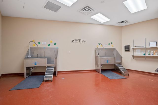 1240 S 2nd Street 124, Minneapolis, MN 55415