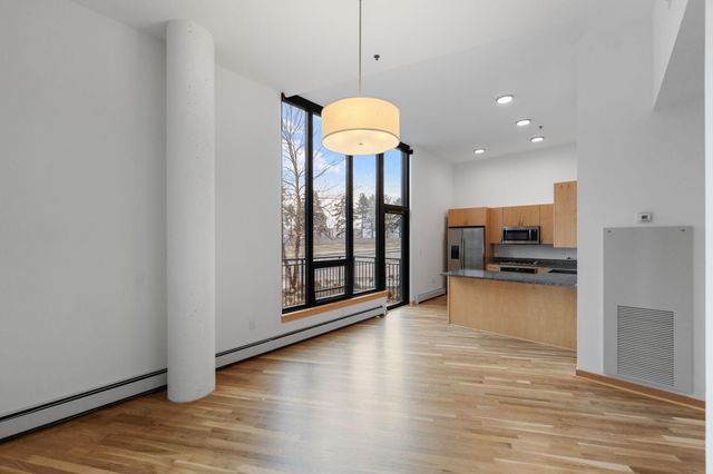 1240 S 2nd Street 124, Minneapolis, MN 55415