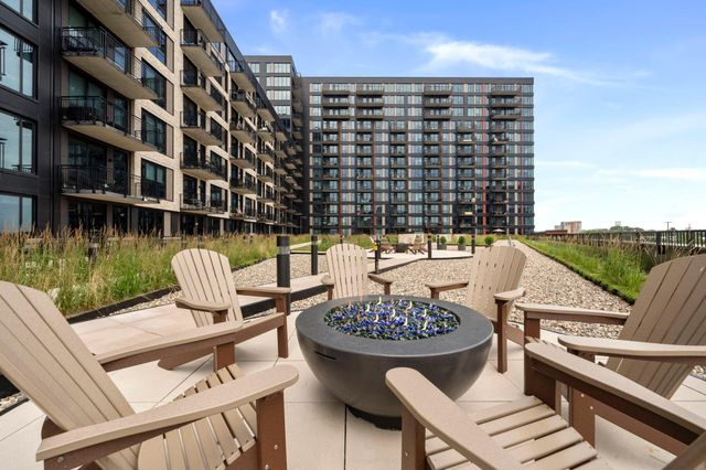 1240 S 2nd Street 124, Minneapolis, MN 55415