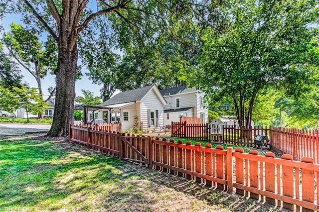 712 Liberty Street, Ramseur, NC 27316