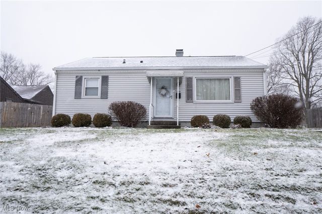 274 E State Street, Barberton, OH 44203