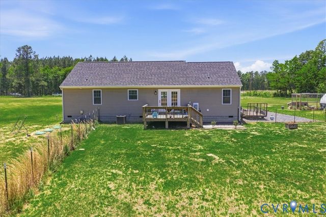 11050 County Dr, Disputanta, VA 23842