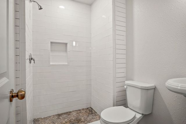 1330 Whispering Sands St, Port Aransas, TX 78373