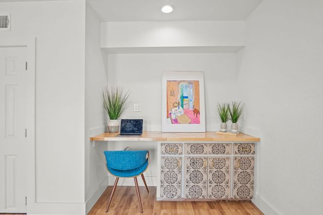 1330 Whispering Sands St, Port Aransas, TX 78373