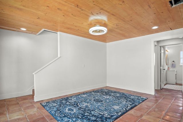 1330 Whispering Sands St, Port Aransas, TX 78373