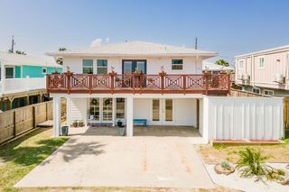 1330 Whispering Sands St, Port Aransas, TX 78373