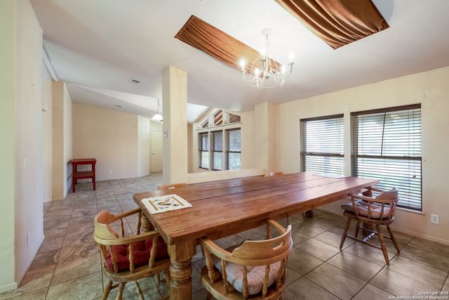 1075 Quail Run, Lytle, TX 78052