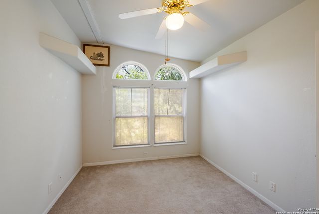 1075 Quail Run, Lytle, TX 78052