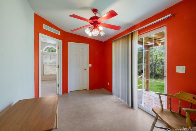 1075 Quail Run, Lytle, TX 78052