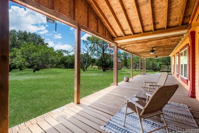 1075 Quail Run, Lytle, TX 78052