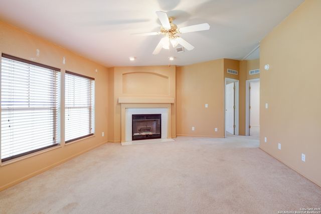 1075 Quail Run, Lytle, TX 78052