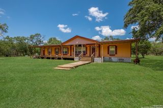 1075 Quail Run, Lytle, TX 78052