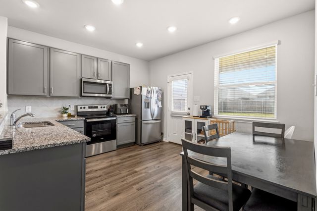 1329 Wentwood Drive, Desoto, TX 75115