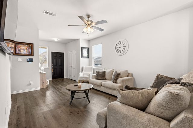 1329 Wentwood Drive, Desoto, TX 75115