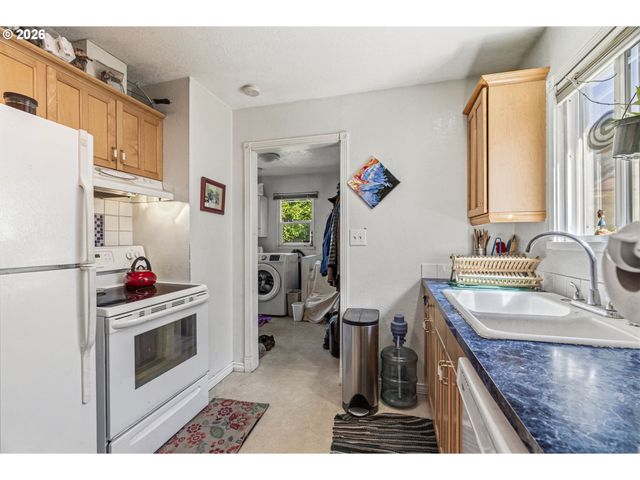 540 27TH Ave, Longview, WA 98632