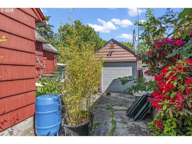 540 27TH Ave, Longview, WA 98632