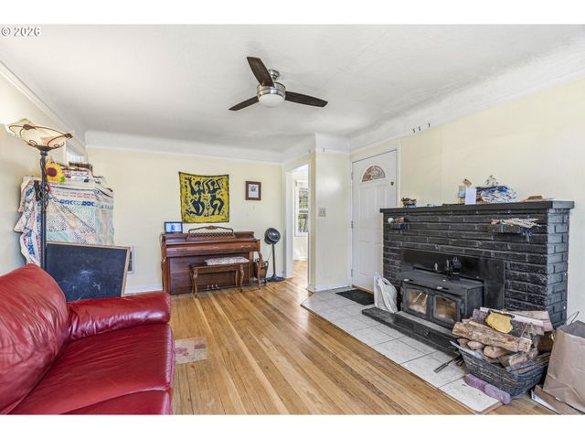 540 27TH Ave, Longview, WA 98632