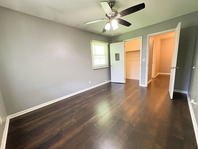 1034 Fenton Street 1, Aurora, IL 60505