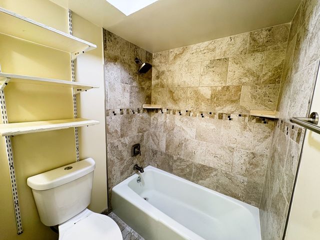 1034 Fenton Street 1, Aurora, IL 60505