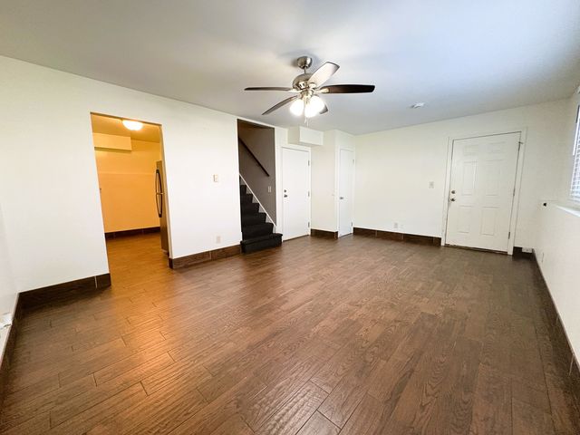 1034 Fenton Street 1, Aurora, IL 60505