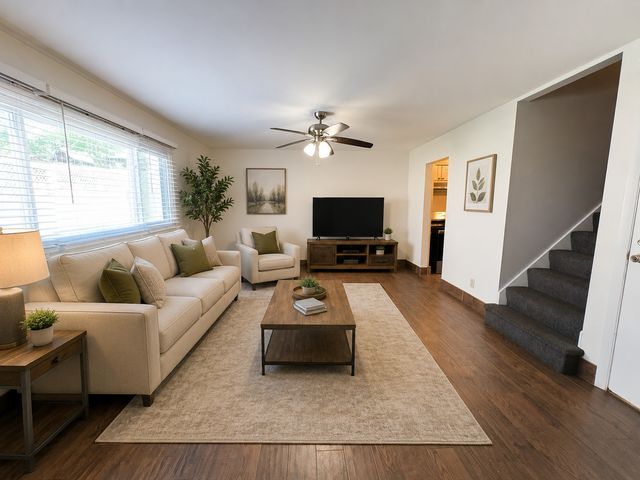 1034 Fenton Street 1, Aurora, IL 60505
