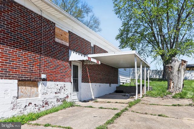 111 CANNADAY ST, Beckley, WV 25801