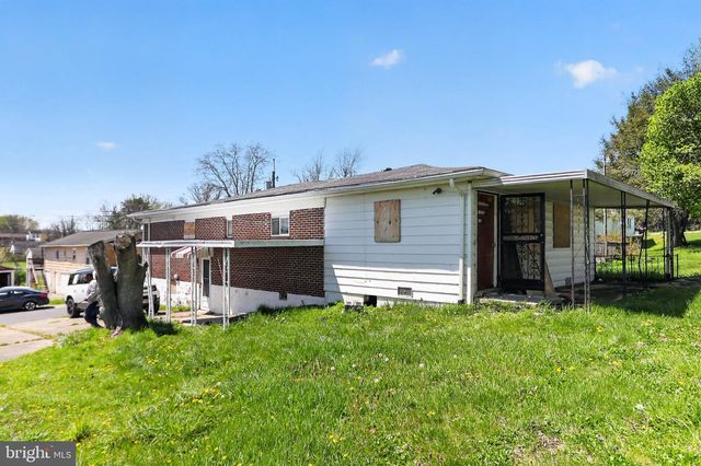 111 CANNADAY ST, Beckley, WV 25801