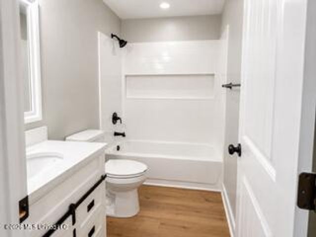 2011 14th Street, Pascagoula, MS 39567