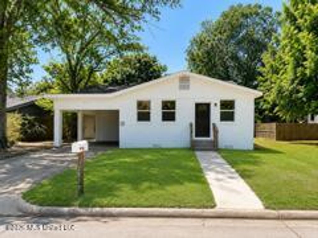 2011 14th Street, Pascagoula, MS 39567