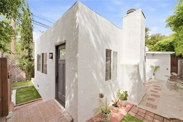 12063 Woodbridge Street, Studio City, CA 91604