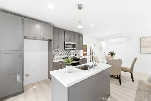 12063 Woodbridge Street, Studio City, CA 91604