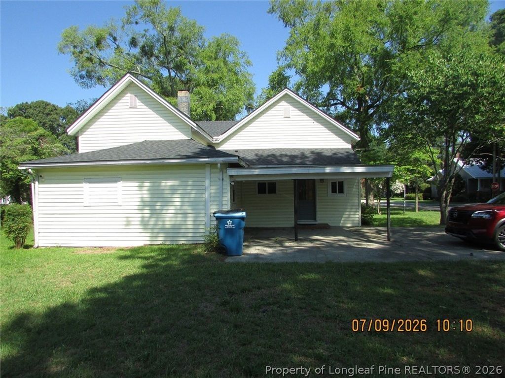 310 N McKay Avenue, Dunn, NC 28334 — photo 2