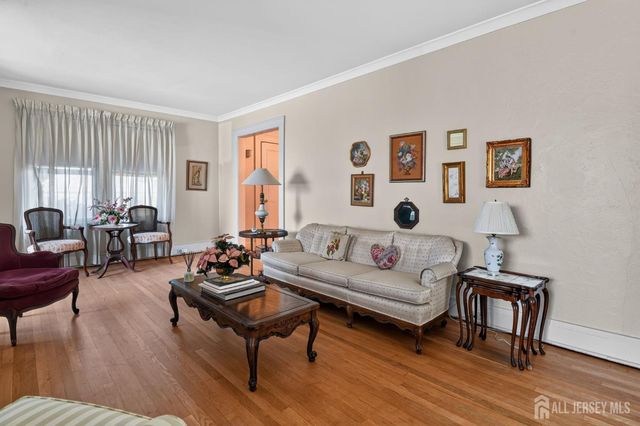 67 Nichol Avenue, New Brunswick, NJ 08901