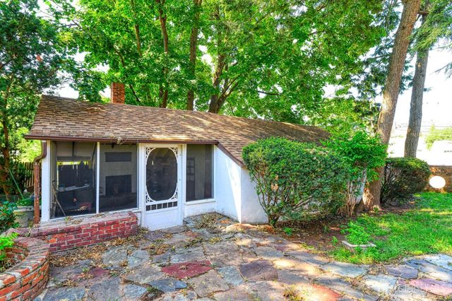 67 Nichol Avenue, New Brunswick, NJ 08901
