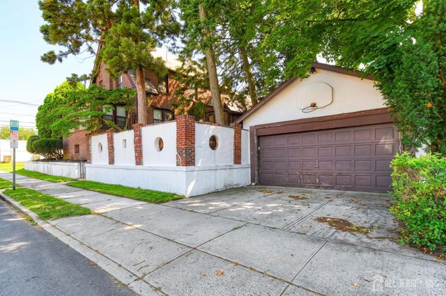 67 Nichol Avenue, New Brunswick, NJ 08901