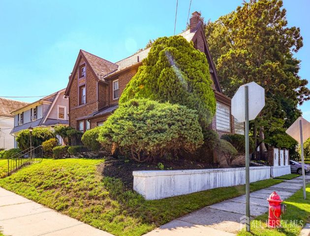 67 Nichol Avenue, New Brunswick, NJ 08901