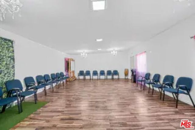 3906 W Slauson Avenue, Los Angeles, CA 90043