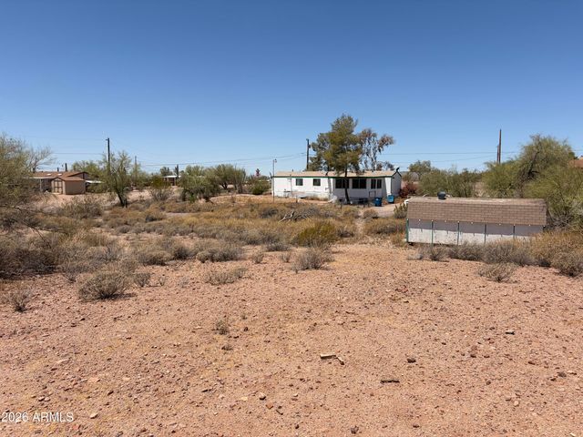 325 N Hilton Road, Apache Junction, AZ 85119