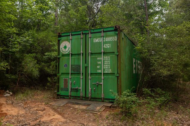 2052 County Road 114, Centerville, TX 75833