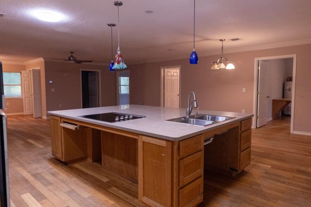 2052 County Road 114, Centerville, TX 75833