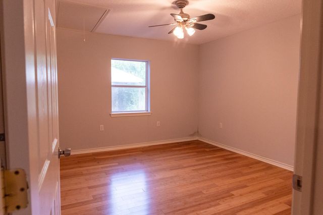 2052 County Road 114, Centerville, TX 75833